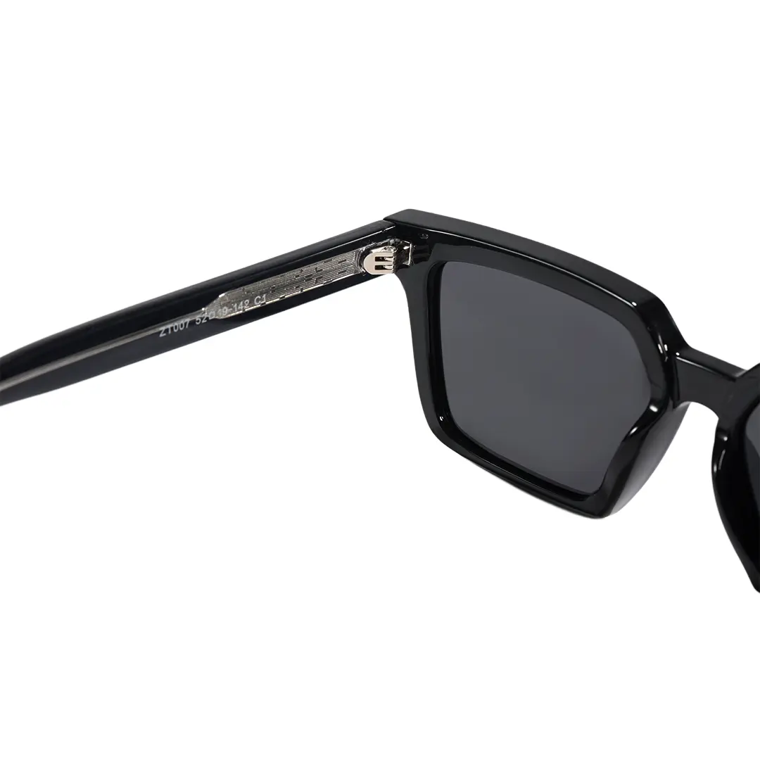 Hinge detail of Theron square pc sunglasses SP0212603 in black