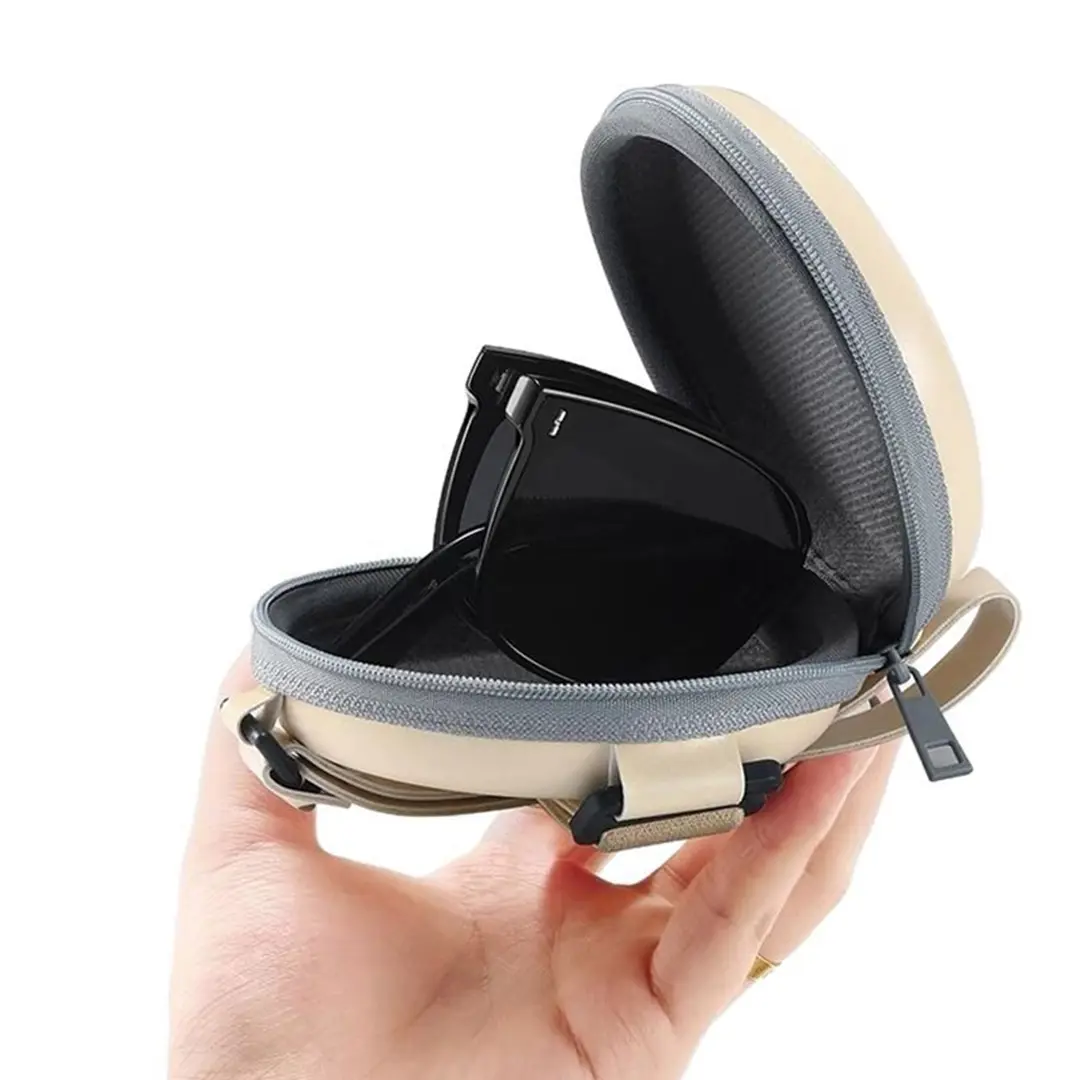 Folded storage view of Havenr square pc sunglasses in black. SPU: SP0302604