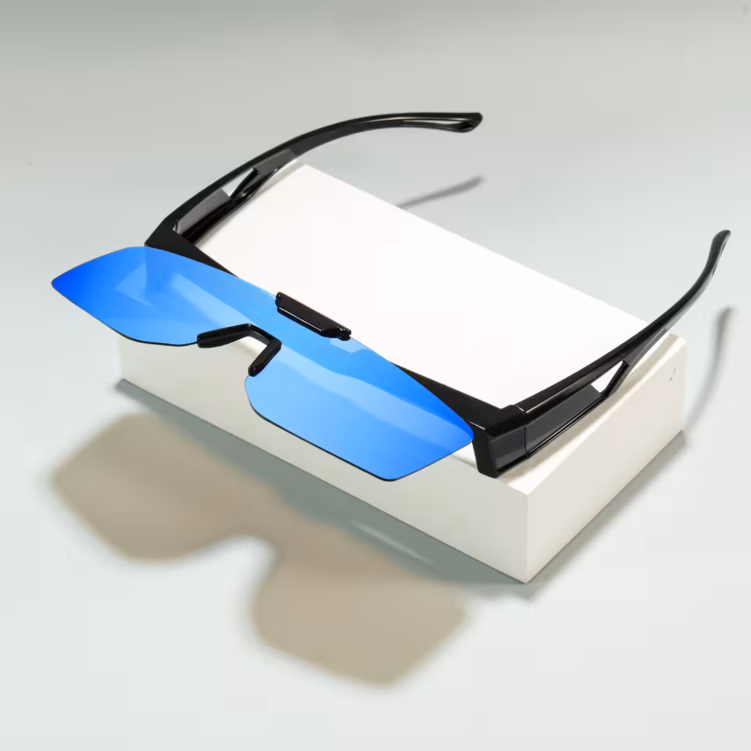 Scene close-up view of Cyra square tr90 flip-up sunglasses SR0062605 in blue
