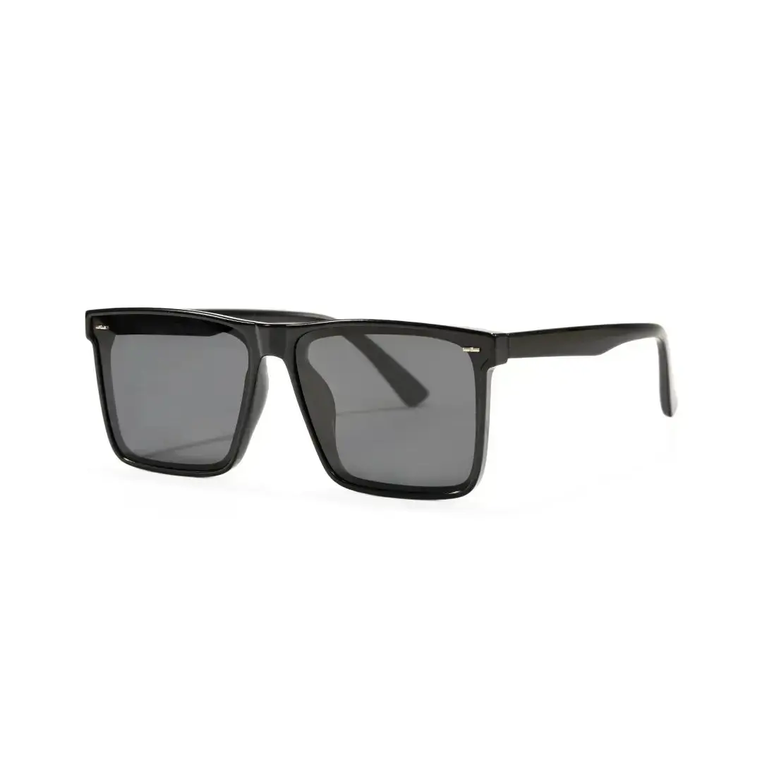 Angle view of Evan square tr90 sunglasses SR0112506 in black