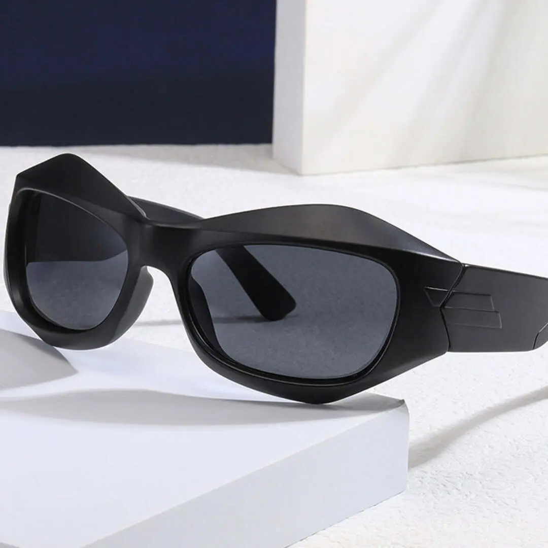 Scene view of Bopx fashion unique tr90 sunglasses UR0142303 in black