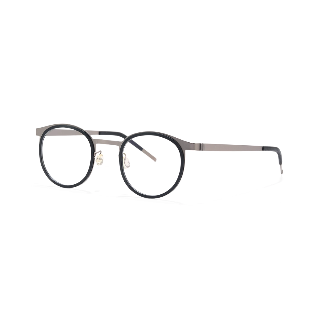Angle view of Bruno round titanium eyeglasses RT0212306 in silver