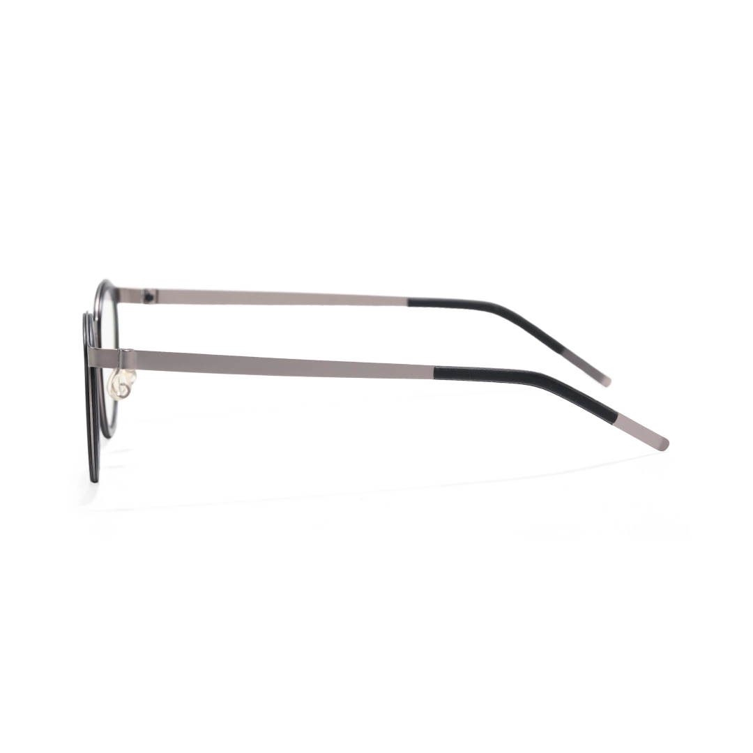 Side view of Bruno round titanium eyeglasses RT0212306 in silver