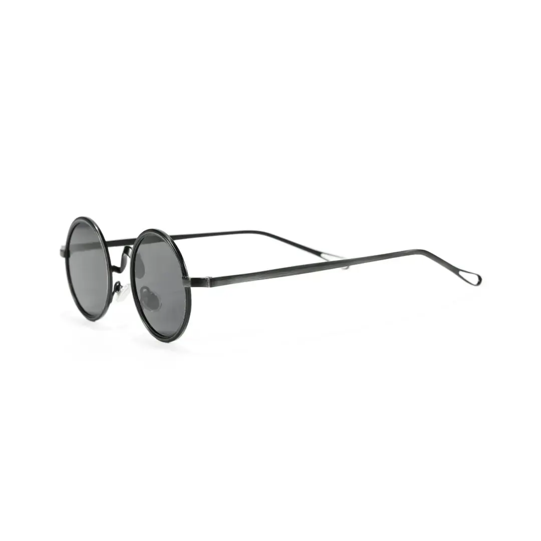Side view of Ewan round metal sunglasses RM0162506 in black