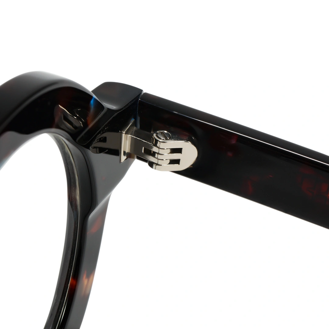 Hinge detail of Knox round acetate eyeglasses RA0052408 in brown tortoise