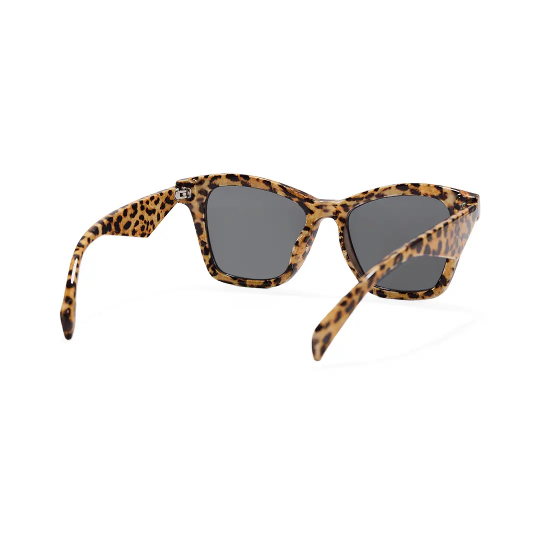 Back view of Mala cat eye pc sunglasses CP0122506 in tortoise