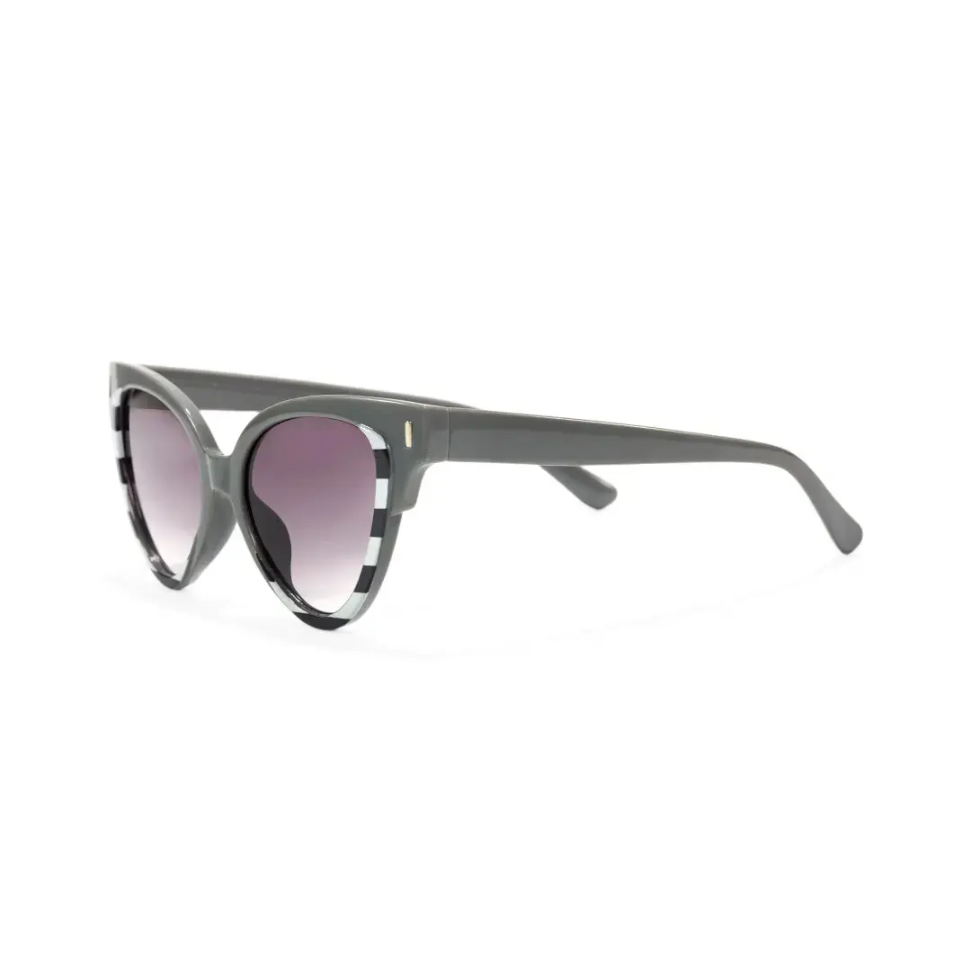 Side view of Moll cat eye pc sunglasses CP0152506 in grey