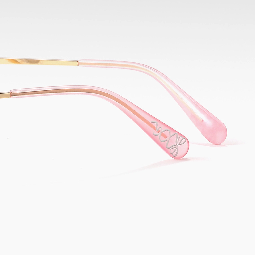 Temple detail of Pipa oval metal eyeglasses OM0352512 in gold