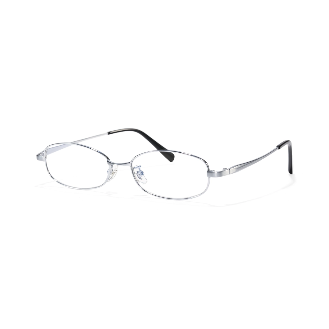 Angle view of Rhea rectangle titanium eyeglasses ET0302601 in silver