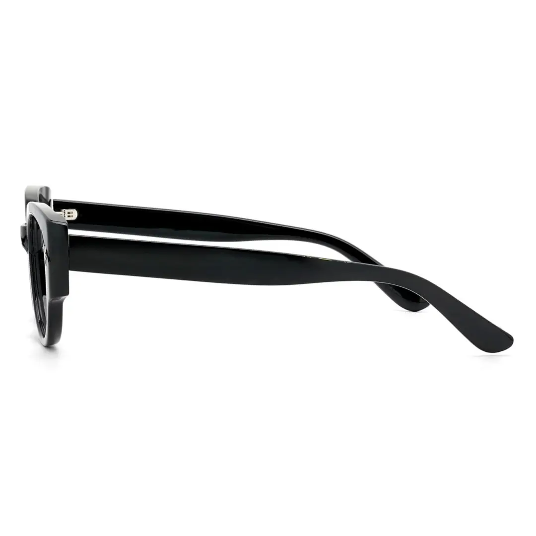 Side view of Tame cat eye tr90 eyeglasses CR0172302 in black