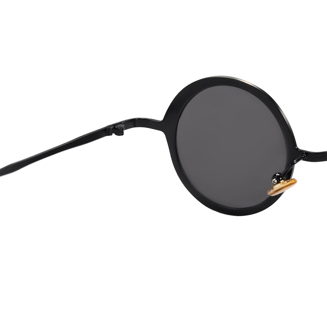 Hinge detail of Ulric round metal sunglasses RM0402601 in black