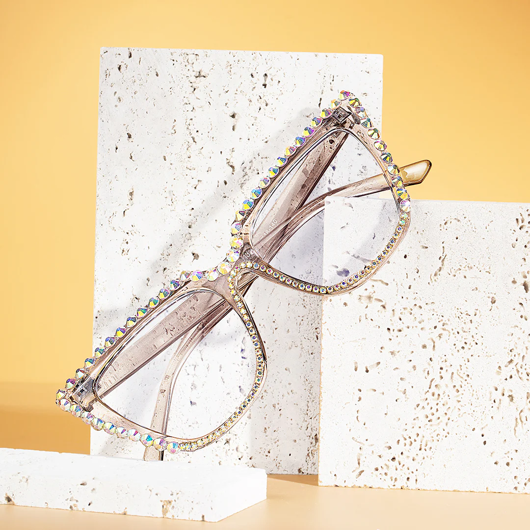 Scene view of Zeke cat-eye pc eyeglasses CP0112307 in pink